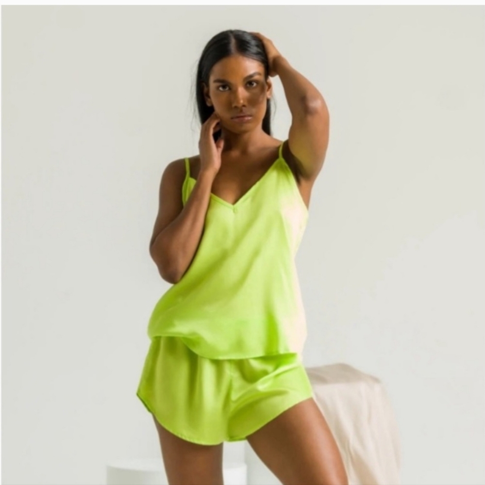 Ettitude,NIB, Sateen Cami Lime Green,Large